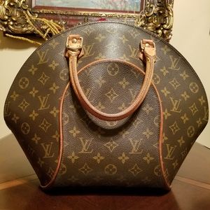 LOUIS VUITTON ELLIPSE